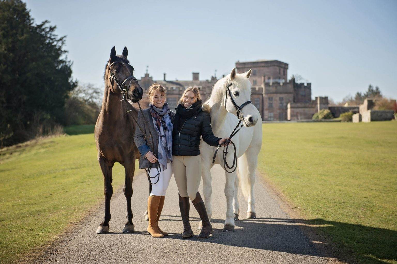 Mother and Daughter horse photoshoot