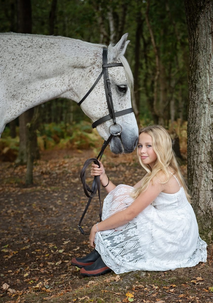 Autumnal horse photoshoot - can be magical